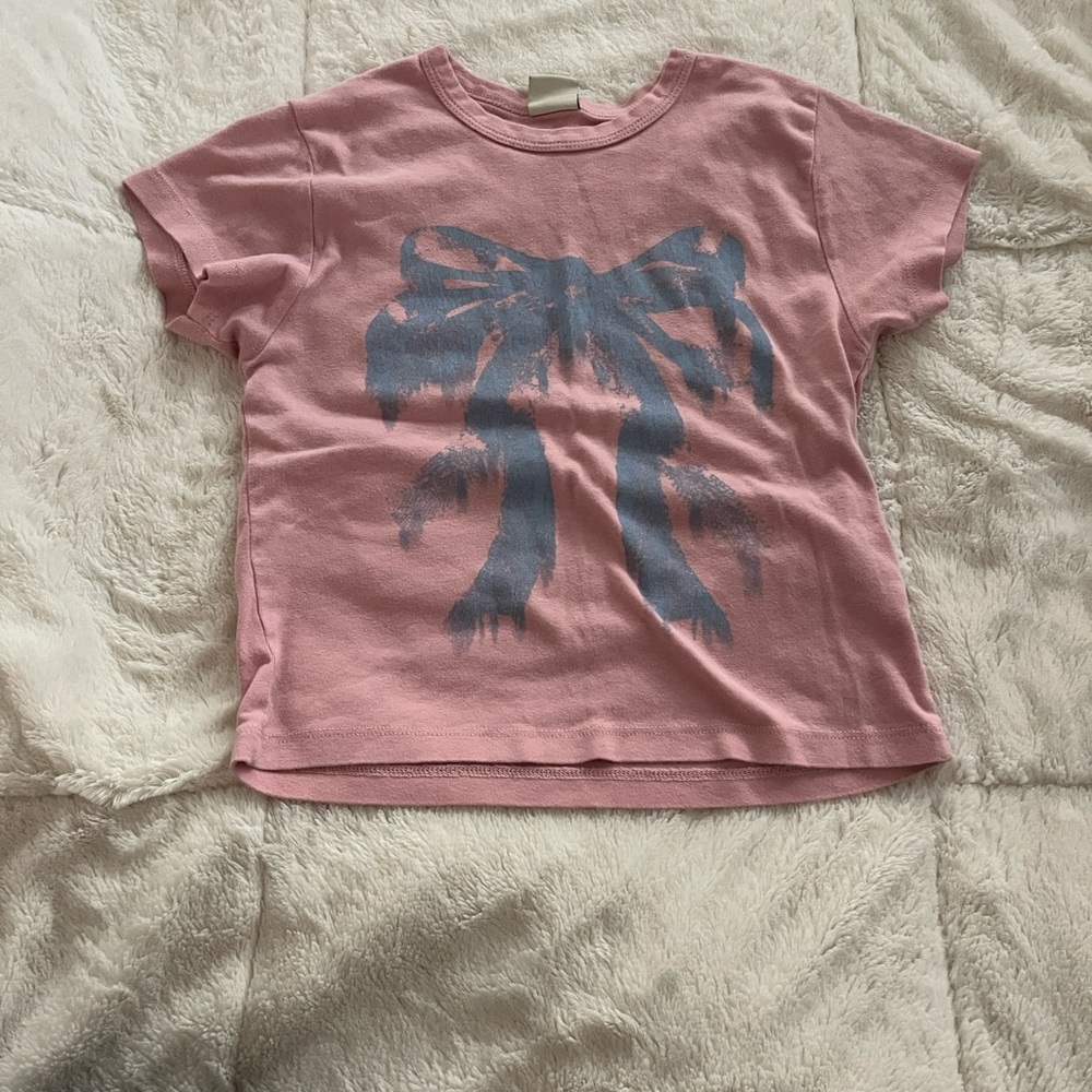 Urban Outfitters Pink Tee with Blue Bow fits teenagers 10-16
